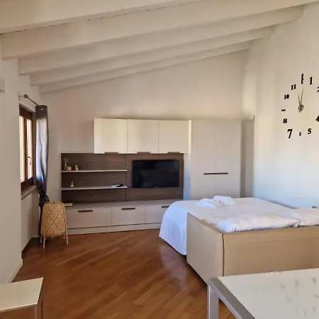 Apartament Vittoria Al Lago Desenzano del Garda